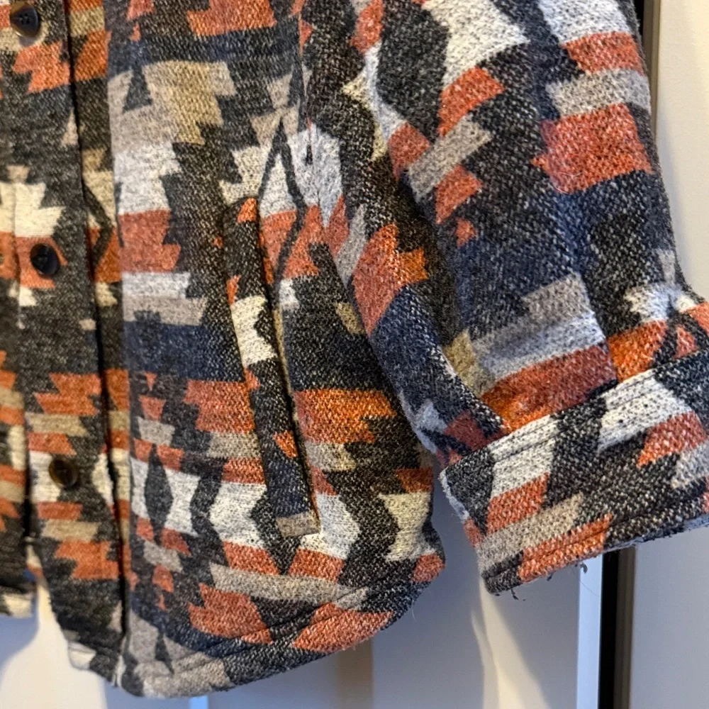 Aztec Patterned Shacket - Picture 4 of 6